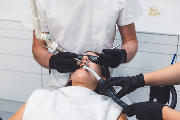 Best Cracked Tooth Emergency Dentist  in Mccom, OH